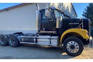 2016 Western Star 4900SF  Truck-SemiTractor